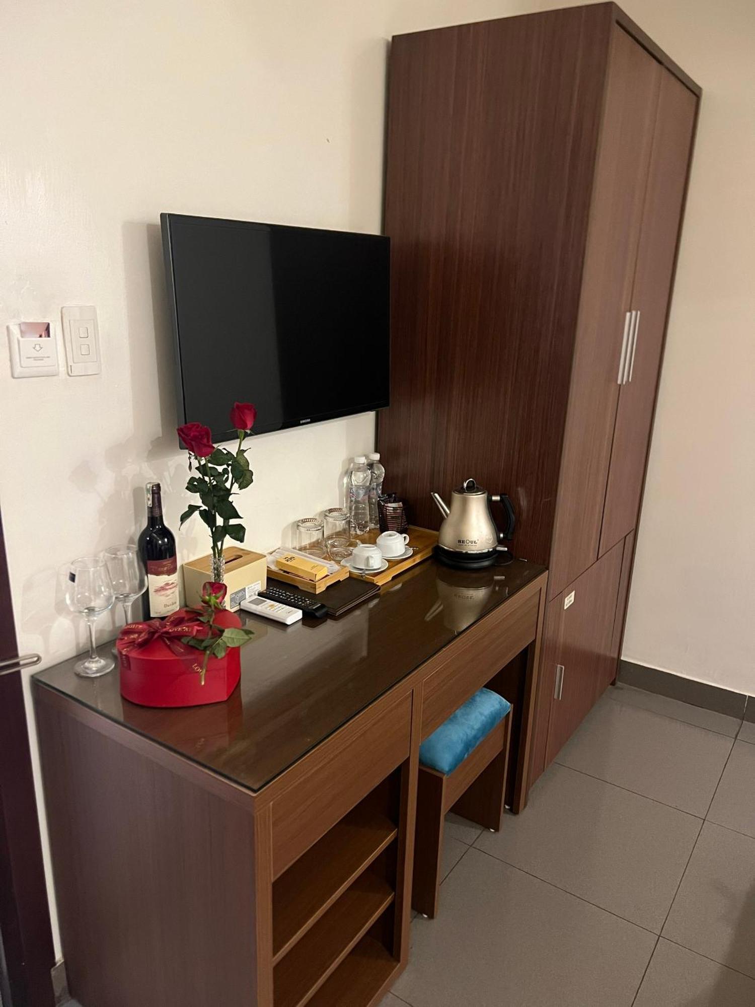Khach San 239 Hotel Hanoi Bagian luar foto
