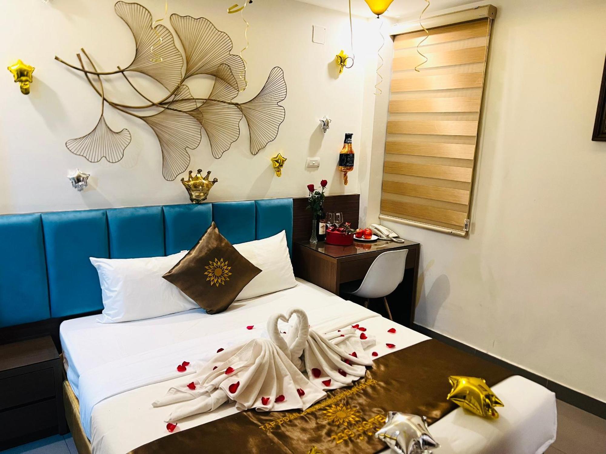 Khach San 239 Hotel Hanoi Bagian luar foto