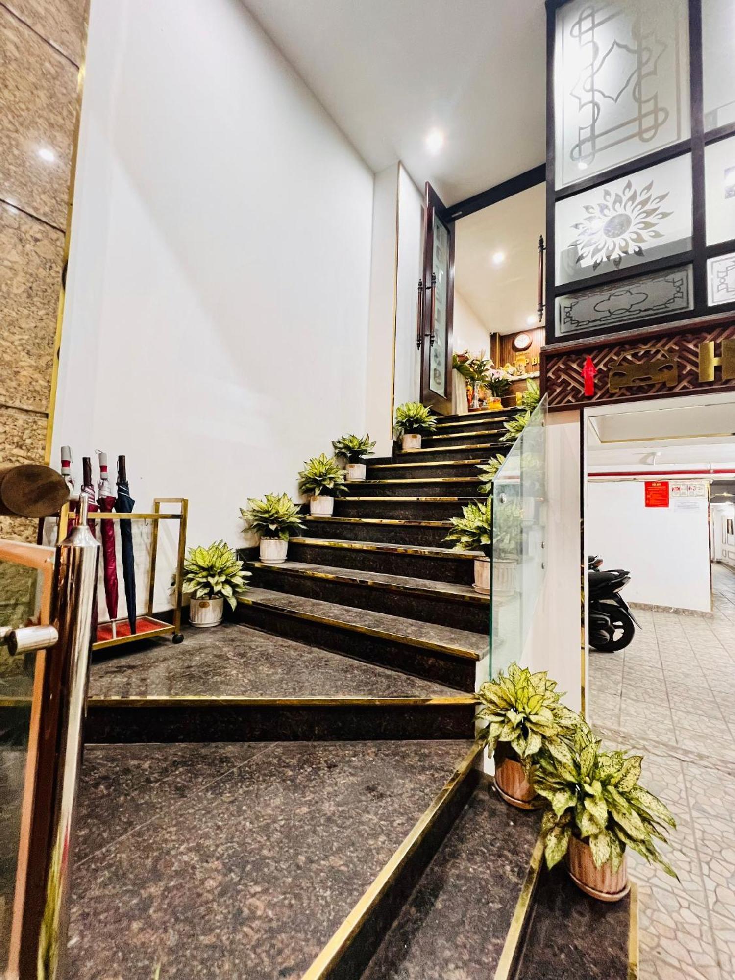 Khach San 239 Hotel Hanoi Bagian luar foto