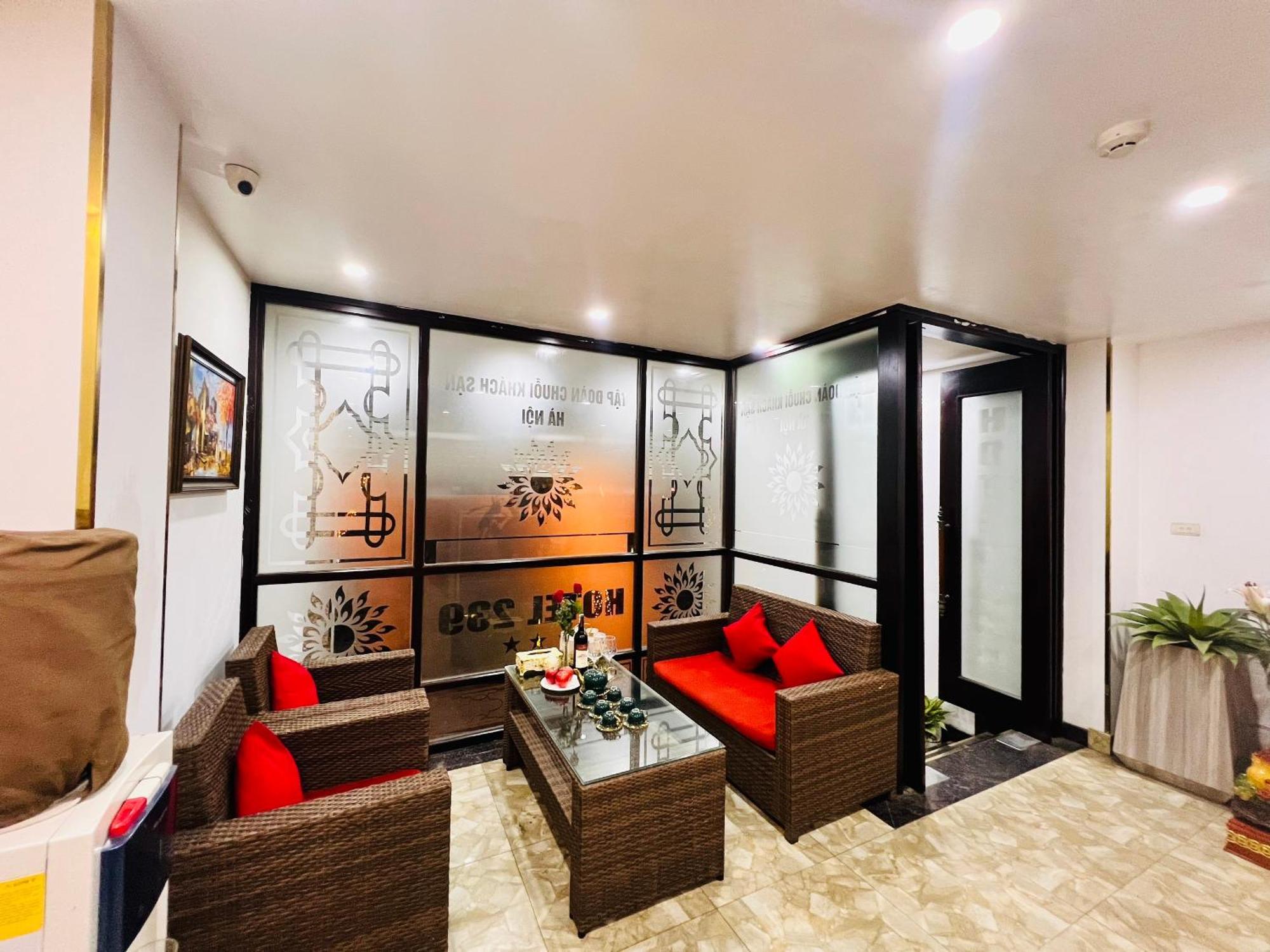 Khach San 239 Hotel Hanoi Bagian luar foto