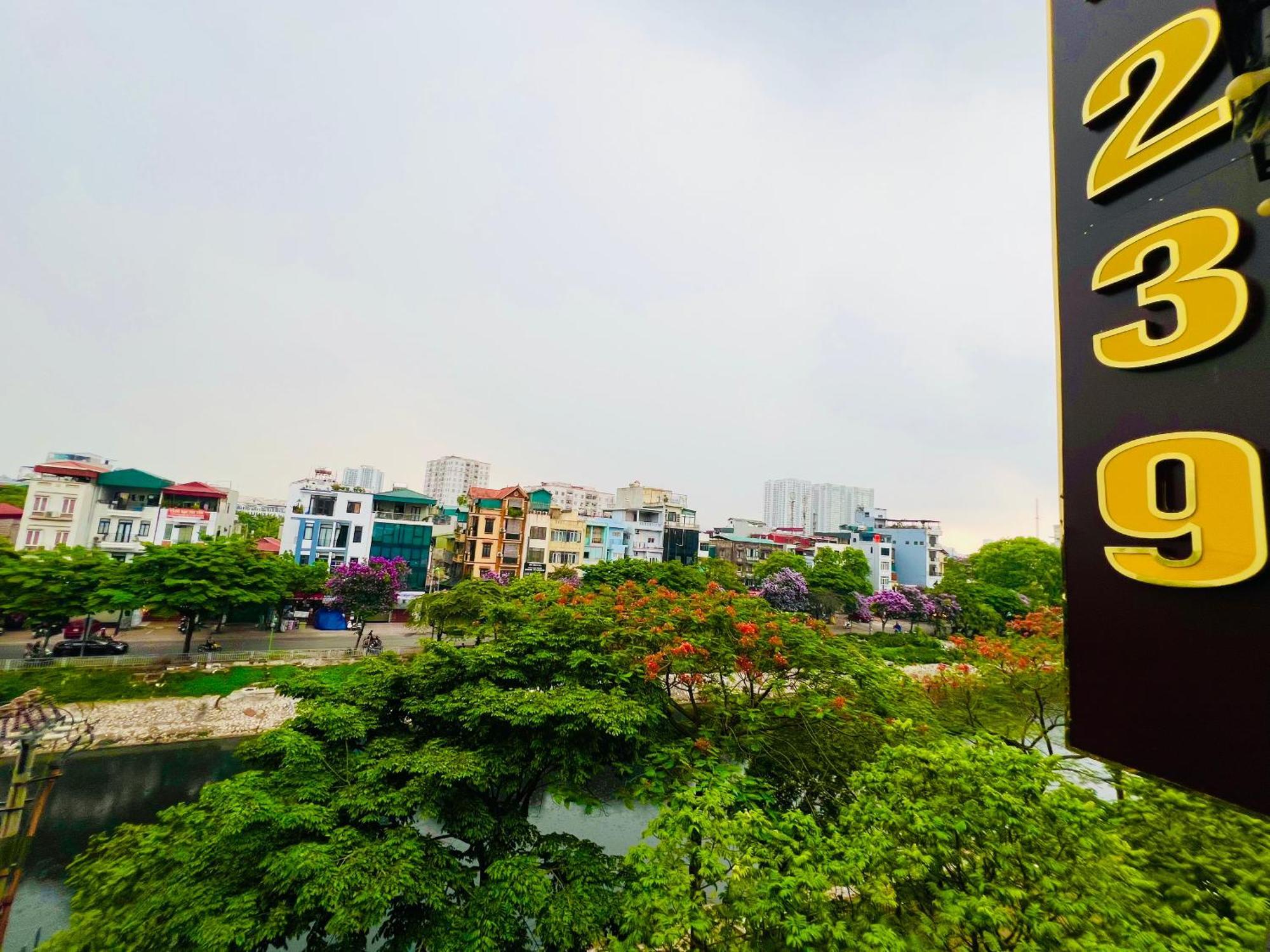 Khach San 239 Hotel Hanoi Bagian luar foto